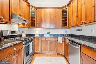 410 S 25th St, Philadelphia, PA 19146 - Photo 17