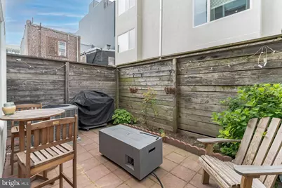 211 Brown Street #12, Philadelphia, PA 19123 - Photo 23