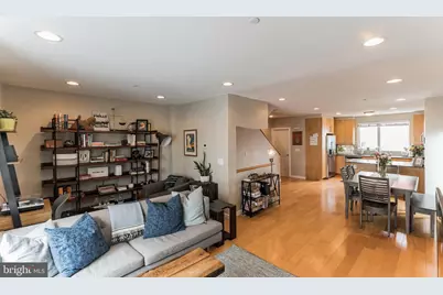 211 Brown Street #12, Philadelphia, PA 19123 - Photo 3