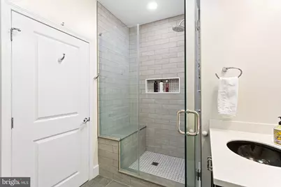 901 N Penn Street #R2401, Philadelphia, PA 19123 - Photo 15