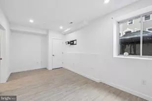 1945 N 7th St, Philadelphia, PA 19122 - Photo 21