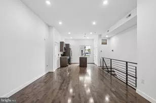 1945 N 7th St, Philadelphia, PA 19122 - Photo 13
