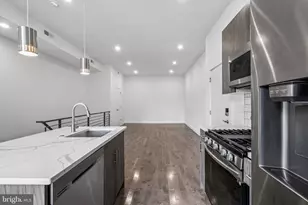 1945 N 7th St, Philadelphia, PA 19122 - Photo 7