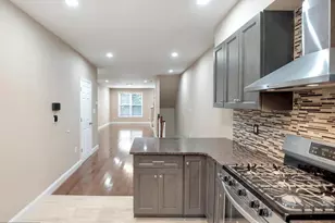 2351 S Marshall St, Philadelphia, PA 19148 - Photo 5