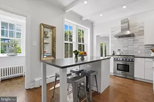 36 E Chestnut Hill Ave, Philadelphia, PA 19118 - Photo 17