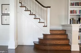 36 E Chestnut Hill Ave, Philadelphia, PA 19118 - Photo 21