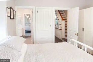 36 E Chestnut Hill Ave, Philadelphia, PA 19118 - Photo 23