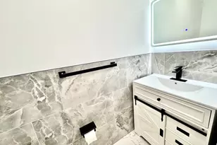 915 Cantrell St, Philadelphia, PA 19148 - Photo 13