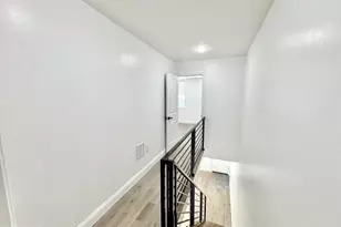 915 Cantrell St, Philadelphia, PA 19148 - Photo 25