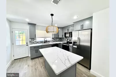 915 Cantrell Street, Philadelphia, PA 19148 - Photo 5