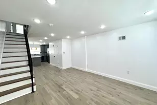 915 Cantrell St, Philadelphia, PA 19148 - Photo 9