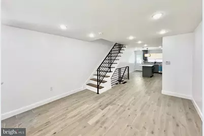 915 Cantrell Street, Philadelphia, PA 19148 - Photo 11
