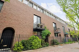 245 S 3rd St, Philadelphia, PA 19106 - Photo 3