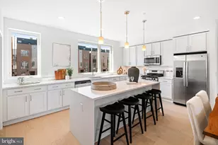 3024 Schirra Ln, Philadelphia, PA 19125 - Photo 5