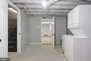3013 S Carlisle St, Philadelphia, PA 19145 - Photo 13