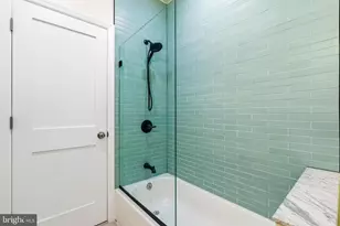 1906 S 10th St, Philadelphia, PA 19148 - Photo 19