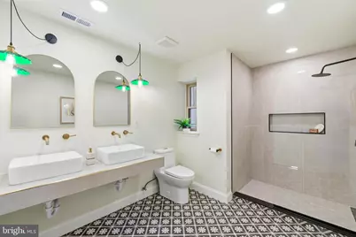 1906 S 10th Street, Philadelphia, PA 19148 - Photo 23