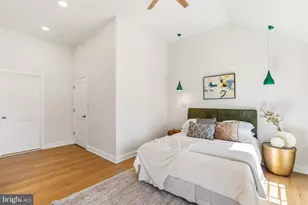 1906 S 10th St, Philadelphia, PA 19148 - Photo 27