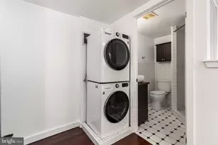 9 Bristow Pl, Philadelphia, PA 19123 - Photo 15