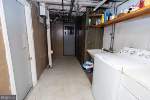 986 E Godfrey Ave, Philadelphia, PA 19124 - Photo 27