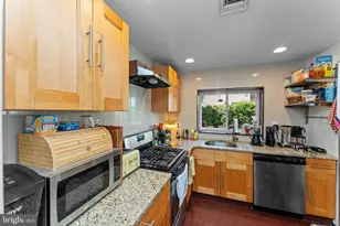 2658 Tulip St, Philadelphia, PA 19125 - Photo 9