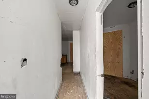 1615 S Conestoga St, Philadelphia, PA 19143 - Photo 5