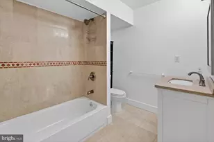 1019 S 6th St, Philadelphia, PA 19147 - Photo 17