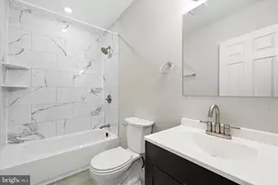 2310 Tasker St, Philadelphia, PA 19145 - Photo 11
