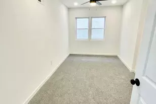 912 N 30th St, Philadelphia, PA 19130 - Photo 3