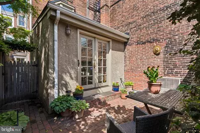 2206 Locust Street, Philadelphia, PA 19103 - Photo 37