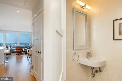 50 S 16th Street #5205, Philadelphia, PA 19102 - Photo 3