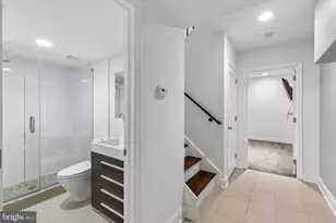 752 S Hicks St, Philadelphia, PA 19146 - Photo 23