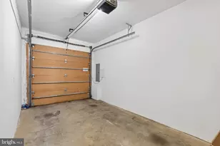 752 S Hicks St, Philadelphia, PA 19146 - Photo 29