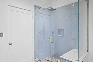 1 Academy Cir, Philadelphia, PA 19146 - Photo 23