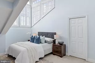 1 Academy Cir, Philadelphia, PA 19146 - Photo 15