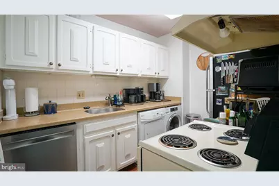 1901 John F Kennedy Boulevard #1602, Philadelphia, PA 19103 - Photo 3