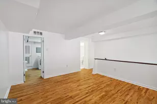 915 Bainbridge St, Philadelphia, PA 19147 - Photo 9