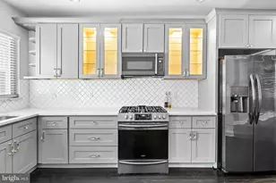 2510 E Somerset St, Philadelphia, PA 19134 - Photo 9