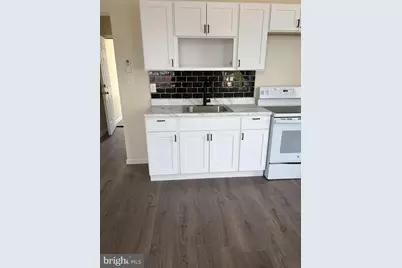 810 W Somerset Street, Philadelphia, PA 19133 - Photo 3