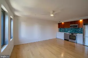 152 W Laurel St, Philadelphia, PA 19123 - Photo 5