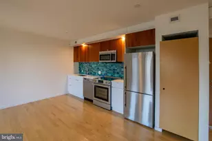 152 W Laurel St, Philadelphia, PA 19123 - Photo 7