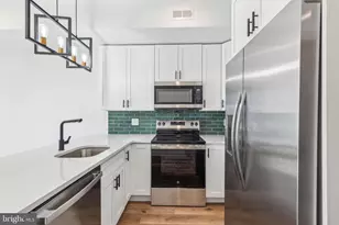 415 W York St, Philadelphia, PA 19133 - Photo 1