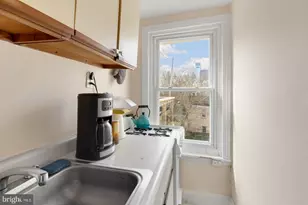 1804 Fairmount Ave, Philadelphia, PA 19130 - Photo 7