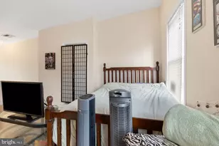 1804 Fairmount Ave, Philadelphia, PA 19130 - Photo 5