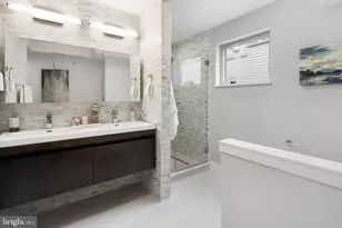 1321 S Woodstock St, Philadelphia, PA 19146 - Photo 17