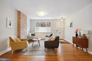 1634 S Iseminger St, Philadelphia, PA 19148 - Photo 3