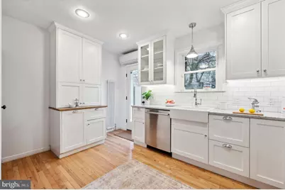 1634 S Iseminger Street, Philadelphia, PA 19148 - Photo 15