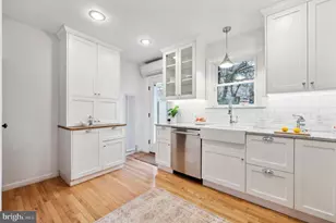 1634 S Iseminger St, Philadelphia, PA 19148 - Photo 15