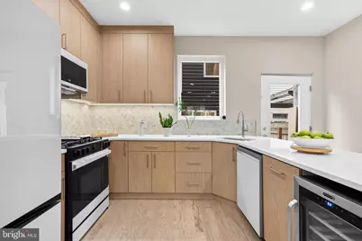 1032 S Randolph Street, Philadelphia, PA 19147 - Photo 11