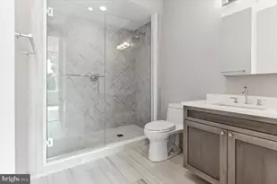 138 S Front St, Philadelphia, PA 19106 - Photo 5